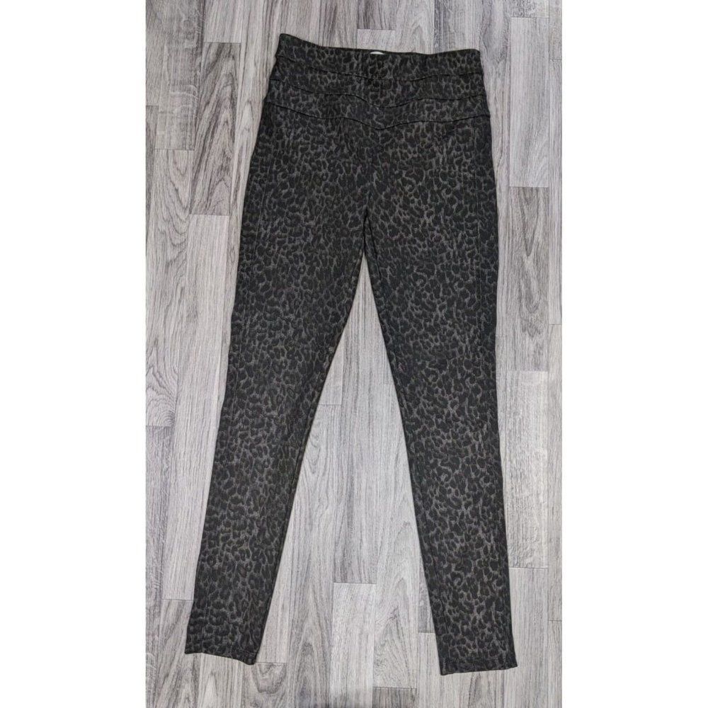 (3/$35) Jolt Womens Size‎ Small Animal Print Pull On Skinny Pants